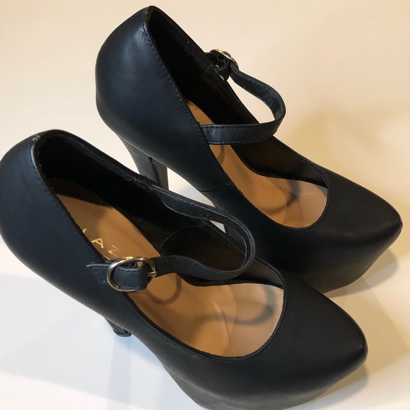 Black Platform Heel - Picture 6 of 7